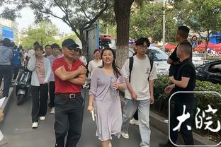 威利-格林：罗齐尔是名出色得分手 上半场对他的防守做得不错